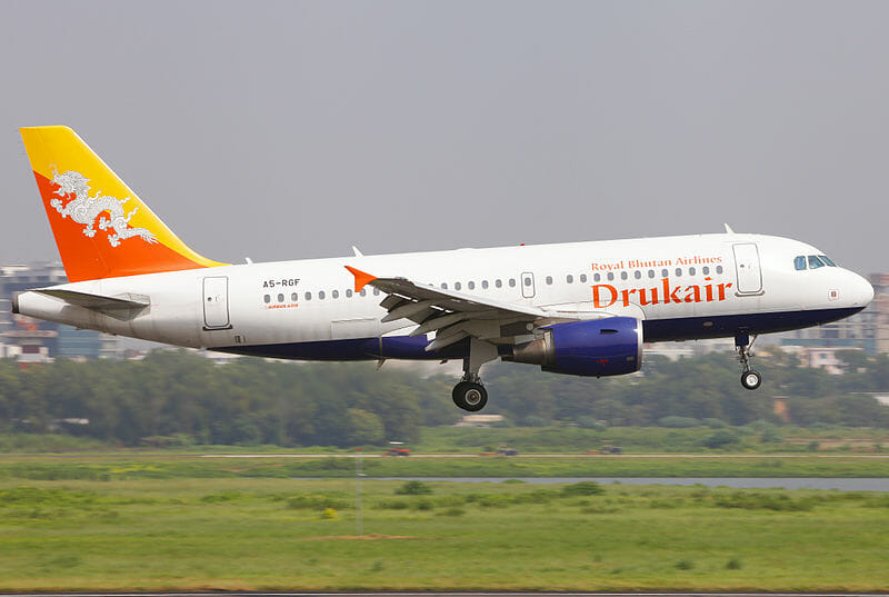 Druk_Air_-_Royal_Bhutan_Airlines_Airbus_A319-115_A5-RGF_Landing_8225745329